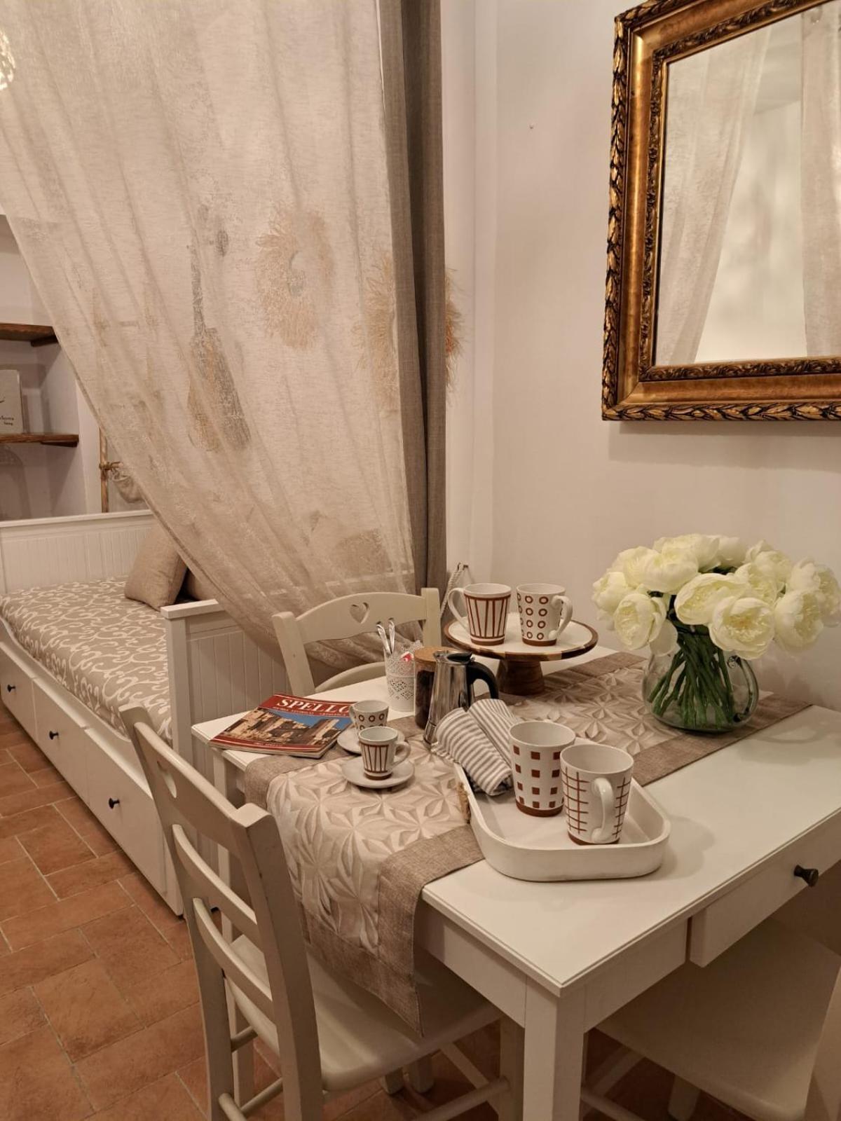 Nel Vicolo Dei Baci - Al Bacio Apartment *