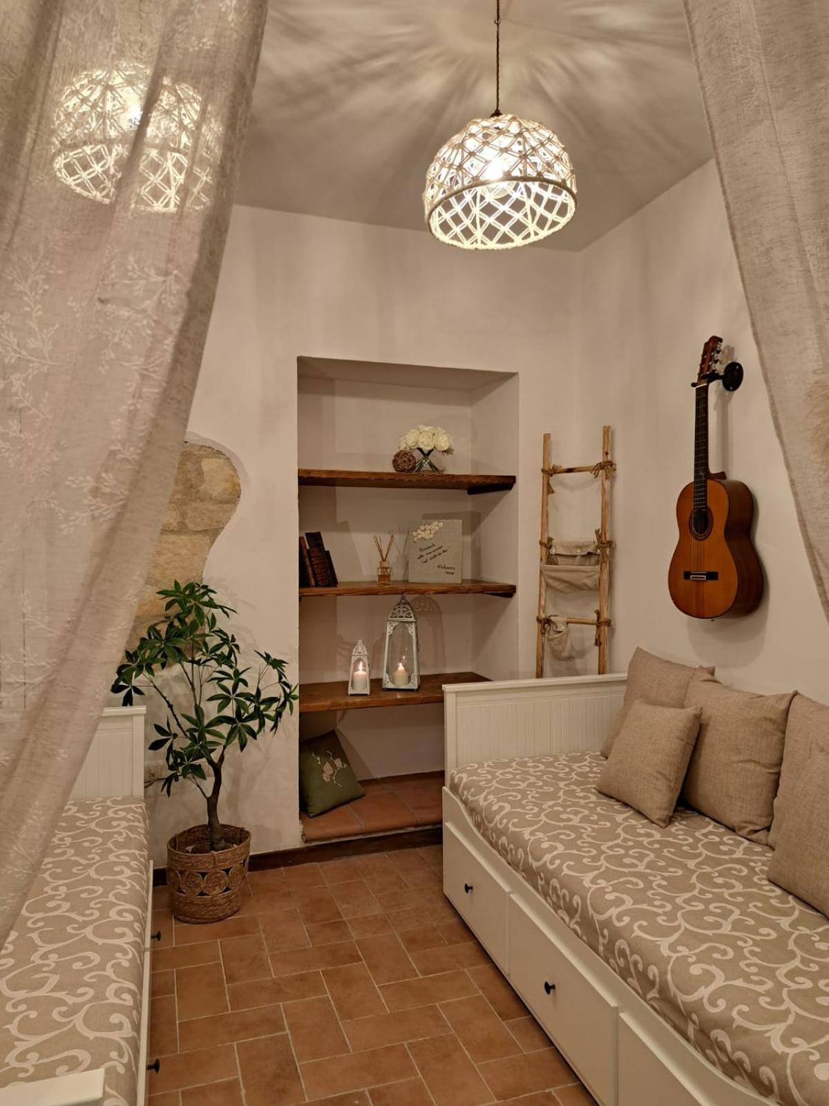 Nel Vicolo Dei Baci - Al Bacio Apartment